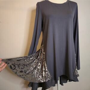LOGO Lori Goldstein Long Sleeve Velvet Burnout Tunic Top Gray M Fairy Grunge